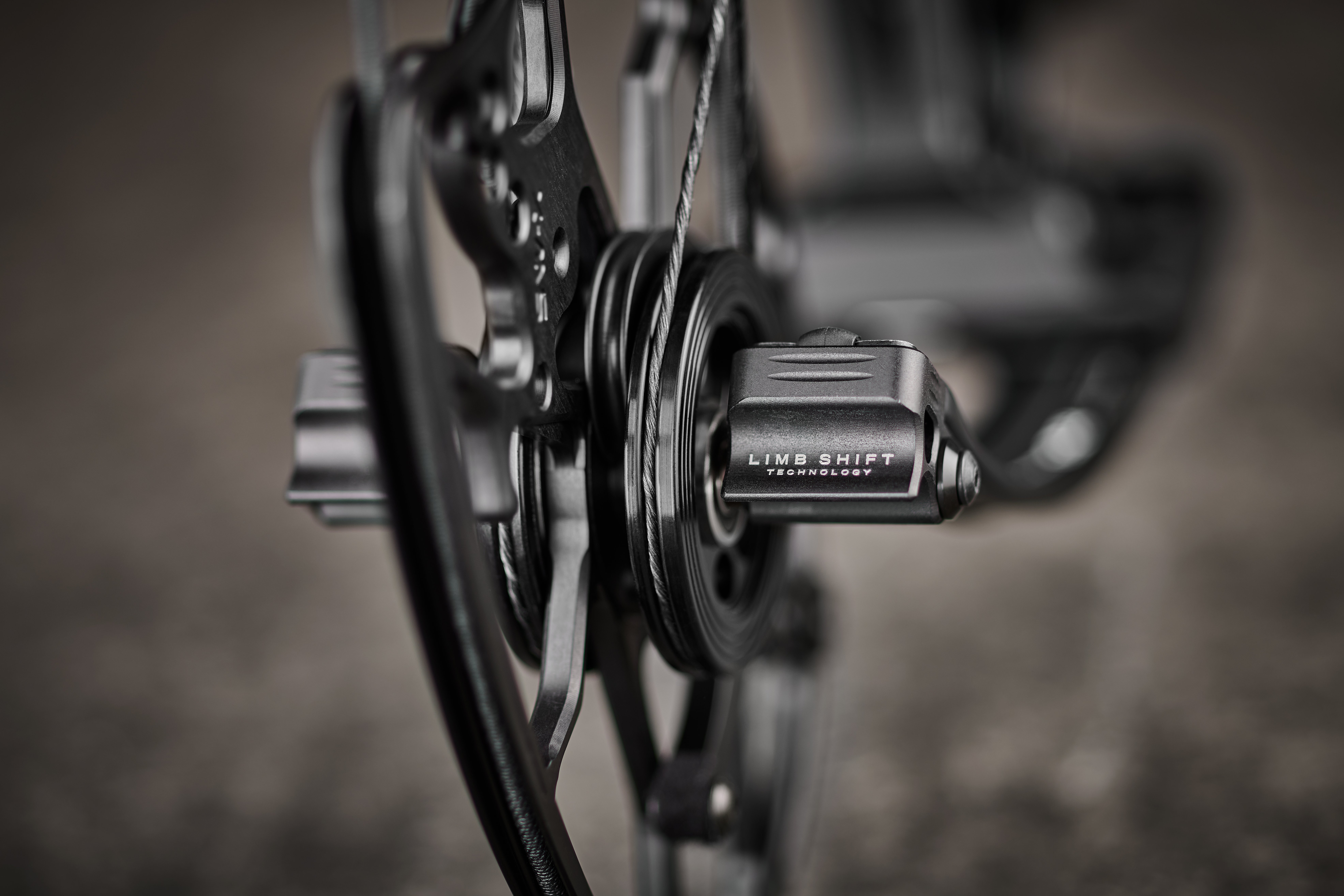 Лук блочный Mathews Lift X 33 полочка MX2 и SAS в комплекте