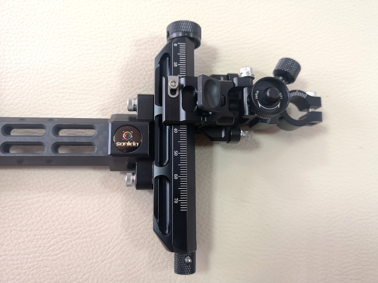 Спортивный прицел для блочного лука Sanlida Carbon X10 9" v2